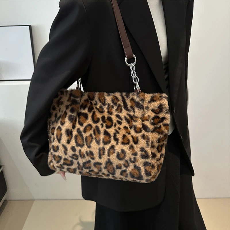 National Style Simple Women Leopard Tote Bag Lady Fluffy Shoulder Bag Chain Large Capacity Handle Bag 250106