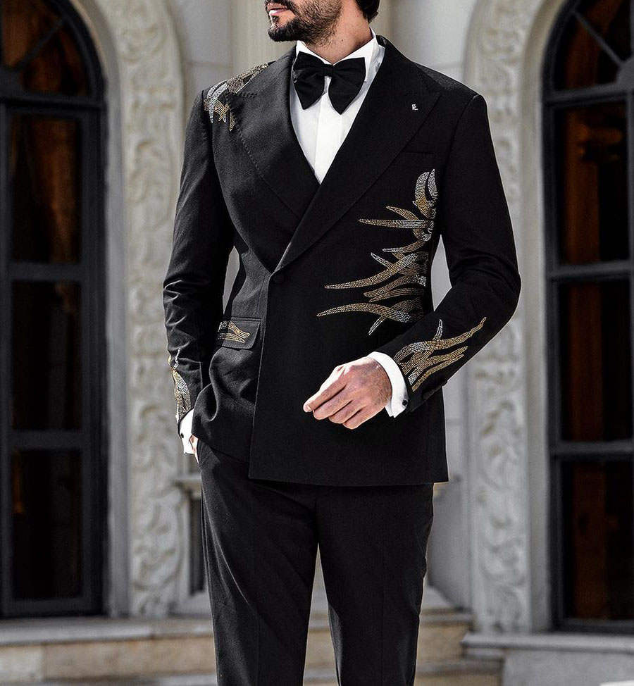 Simple Men Suits 2 Piece Set Jacket Pants Beaded Wedding Tuxedos Peaked Lapel One Button Party Event Groom suit Customized High Quality