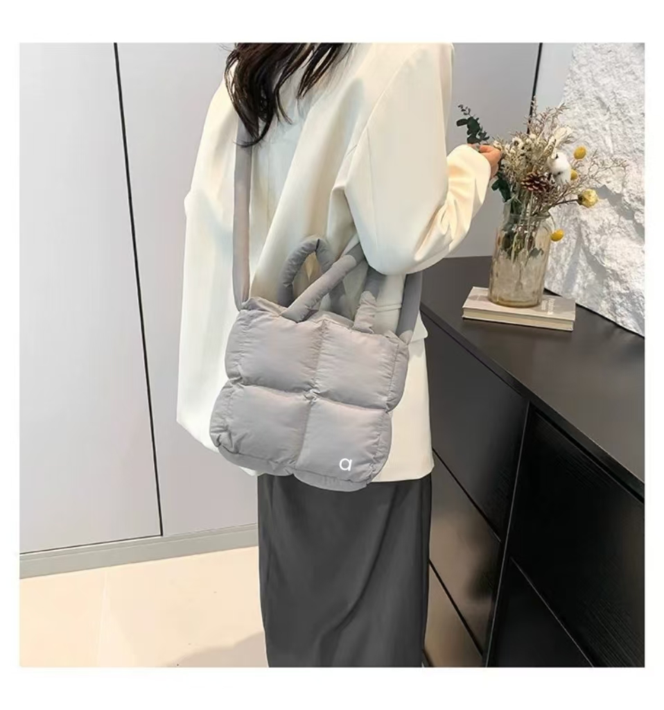 A183 Quilted Puff Tote Bag Women Space Down Feather Padded Space Cotton Soft winter warm bucket Crossbody Shoulder Bags Lightweight Yoga
