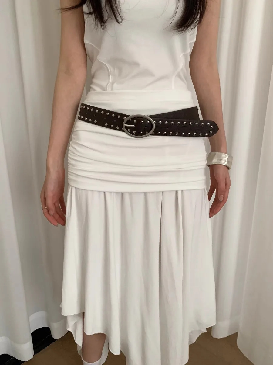 Bohemian Rivet Belt Women 2024 High-End Niche With Dress Y2K Belt Trend 250107