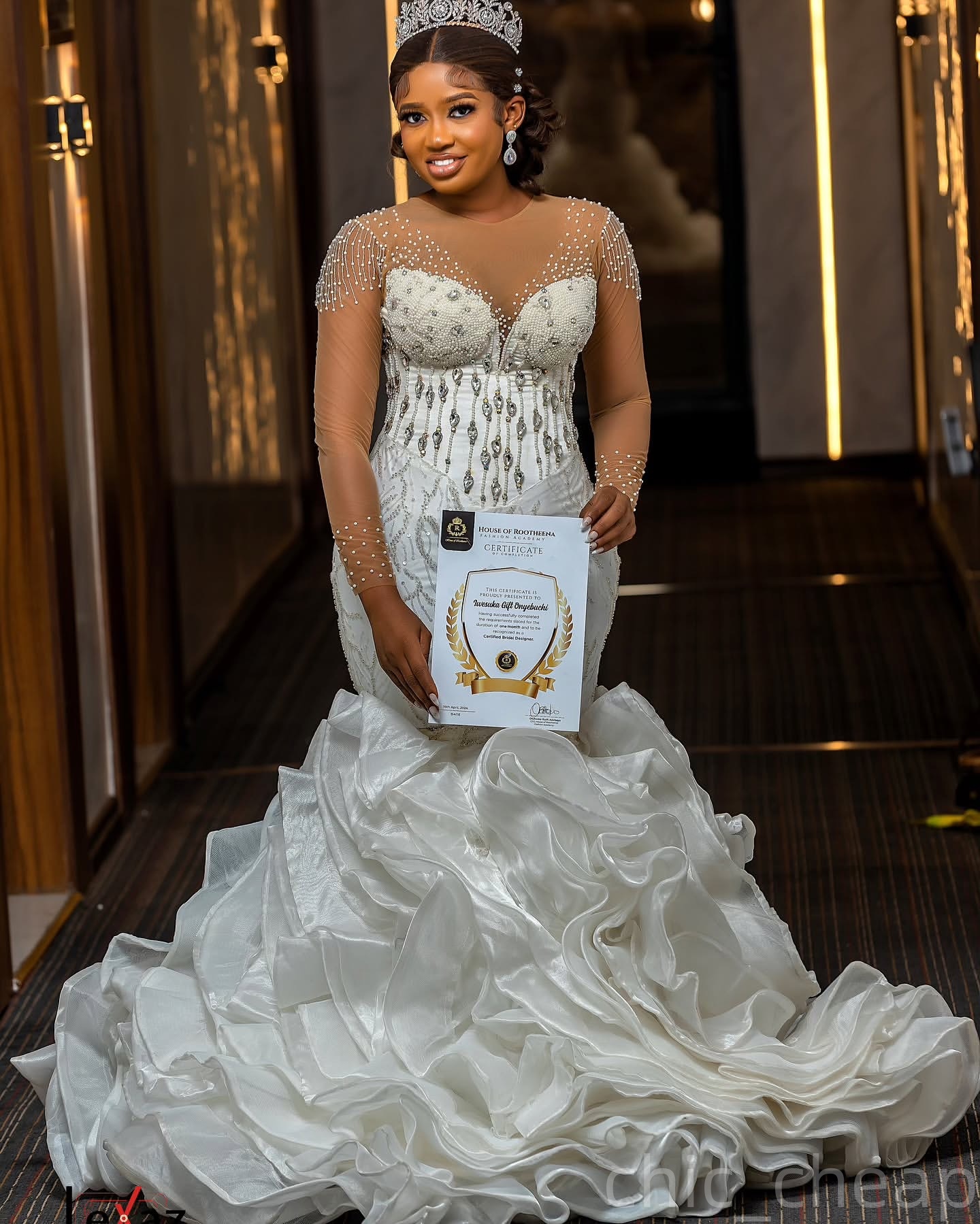 2025 Arabic Aso Ebi Plus Size Ivory Lace Wedding Dresses Beaded Crystals Detachable Train Full Sleeves Bridal Gowns Dress For Brides ZJ0346