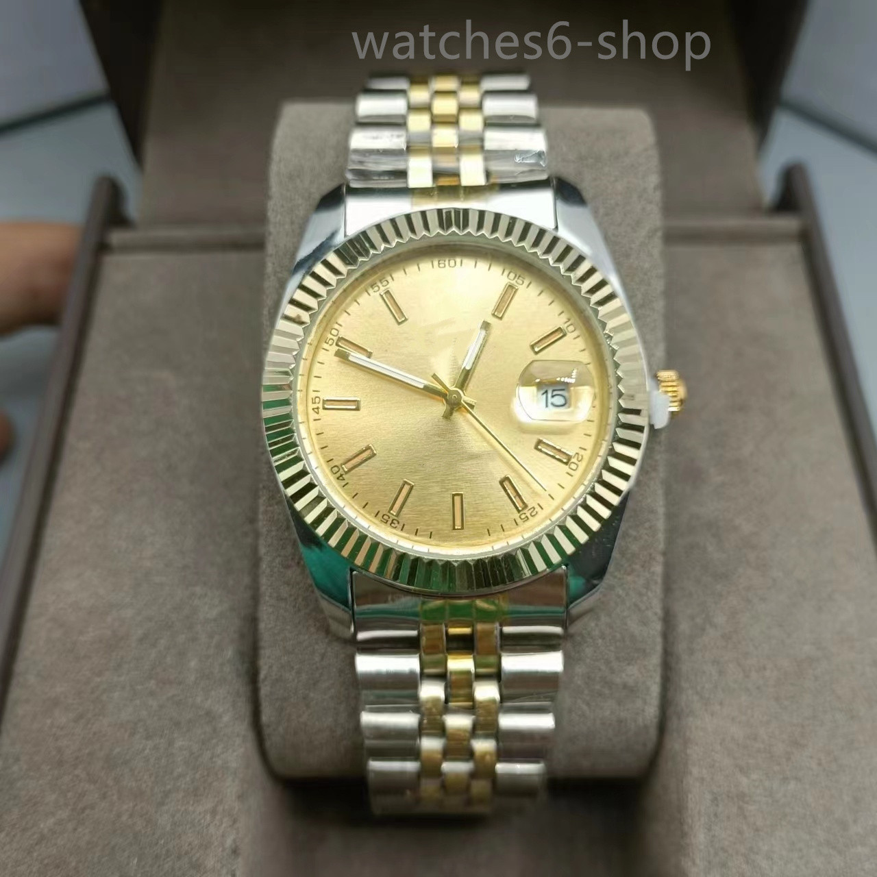 DESIGNER Luxury Women Shiny Bracelet Watches Fine Zircon Mechanical Lady Wristwatches Fashion Folding Watches Buckle Watch Reloj Mujer with box