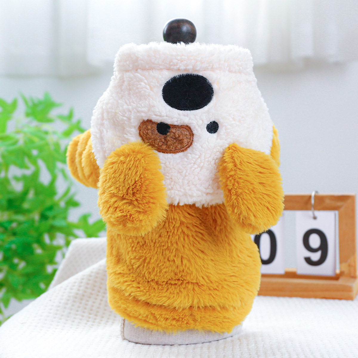 Pet clothing autumn and winter manufacturers wholesale cashmere warm dog cat clothing flower four-legged dinosaur change outfit set