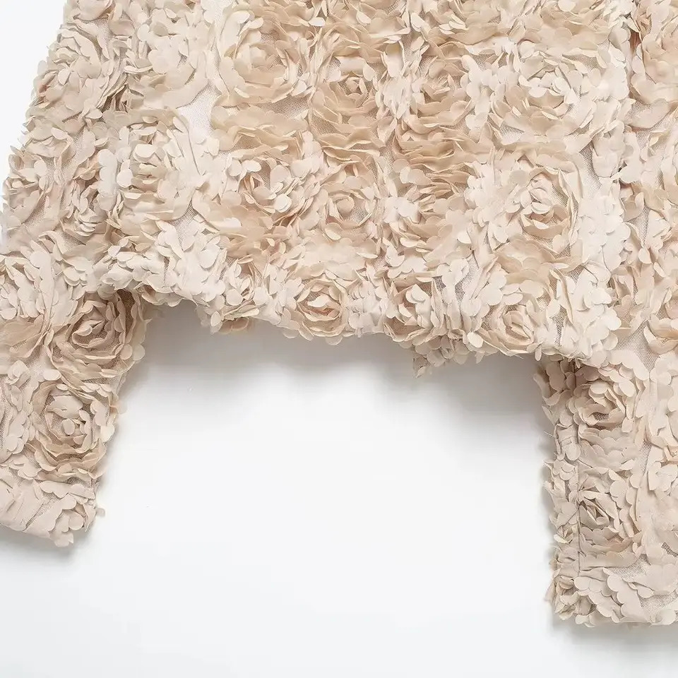 TRAF 2024 Autumn Womens Fashion Standing Neck Long Sleeve 3D Flower Decorative Jacket Short Coat 6318230 250103