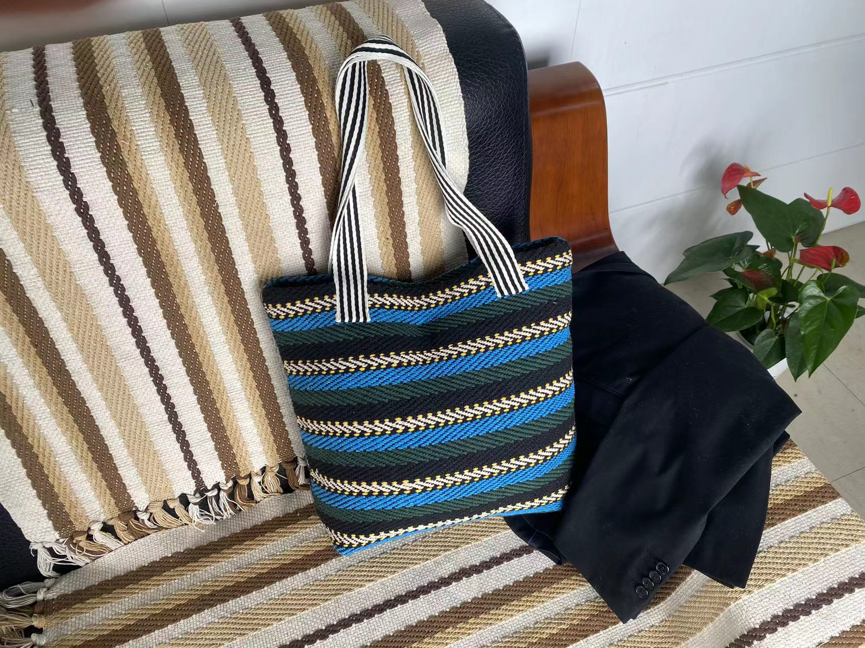 Natural Materials Crafted Linen Messenger Tote with Comfortable Adjustable Straps for All-Day Ease