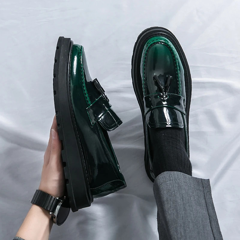 Green Slip-On Moccasins Men Casual Shoes Thick Bottom Tassel Formal Leather Shoes Men Leather Dress Loafers 250107
