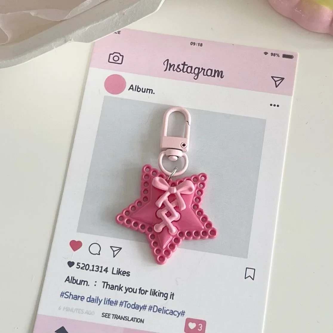 Y2k Pink Hollow Strap Star Heart Keychain for Women Sweet Pentagram Phone Keychain Bags Charms Pendant Decorative Ornament Gifts 250107
