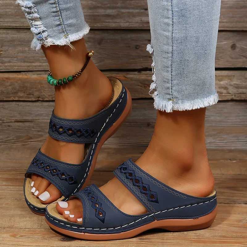 New Arrival Hollow slider summer womens sandals slider comfortable wedding sandals casual beach Roman leather womens slippers Zapatos Mujer T250108