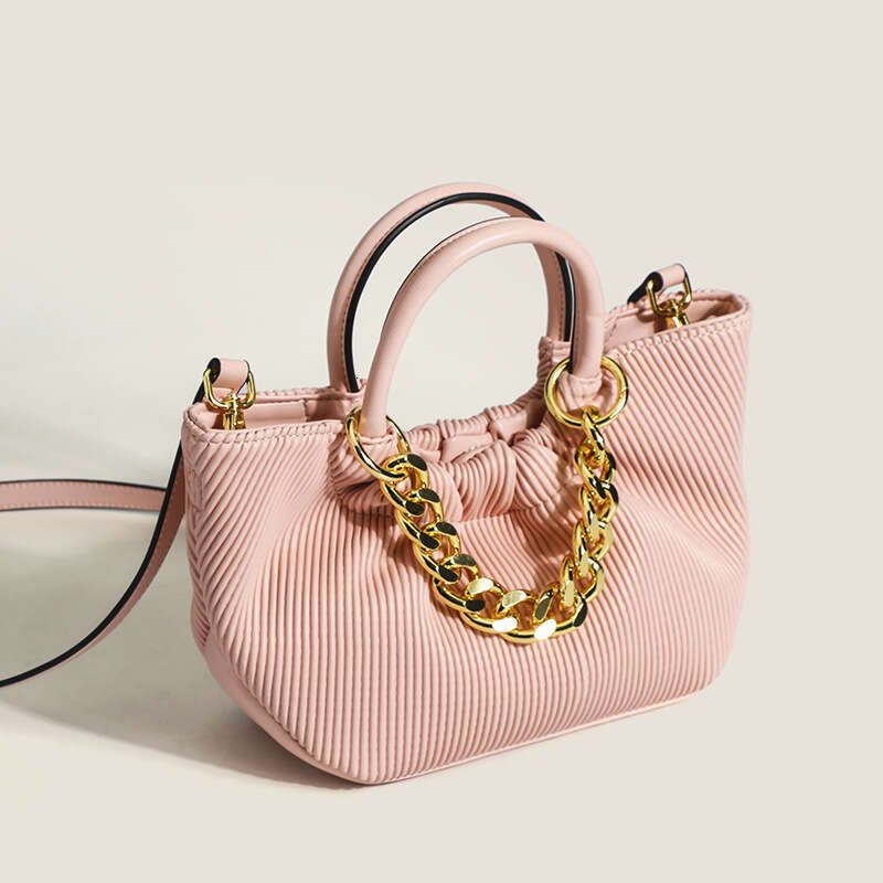 2025S Designer S New Model This Year S Popular In New Cloud Bag For Women With Pleats High End Feeg Crossbody Handbag Handbag
