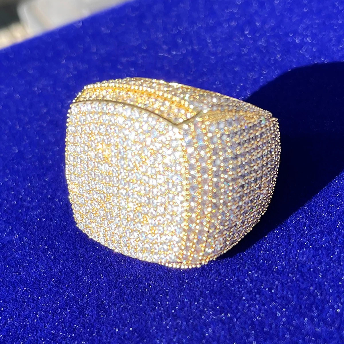 Bubble Letter Iced Out Ring for Men Real Gold Plated Prong Setting Copper CZ Stones Hip Hop Fashion Jewelry Trend 250107