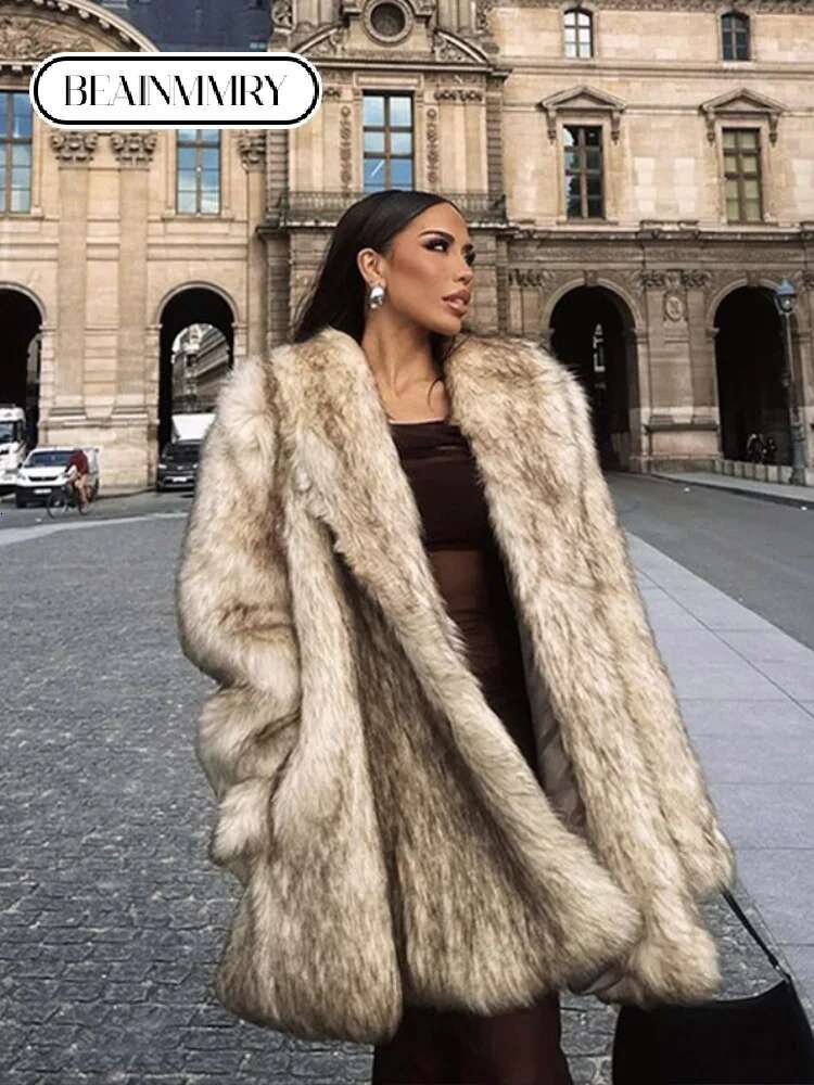 Winter Lady Urious Lapel Faux Fur Coats Fashion High Street Long Sleeve Oversize Cardigan Jacket Thick Warm Female Outerwear