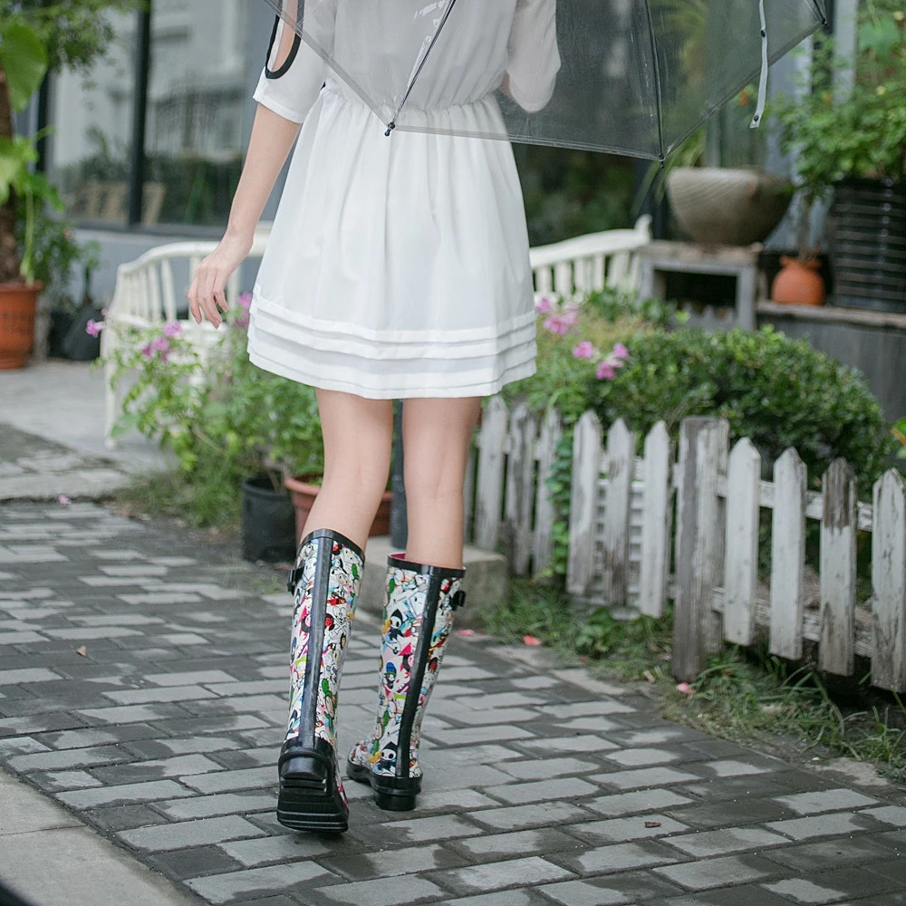 Fashion Tall Tube Cute Cartoon Doll Rubber Rain Boots Rubber Shoes Water Shoe Cover Shoes High Quality Womens Rain Shoes 250106
