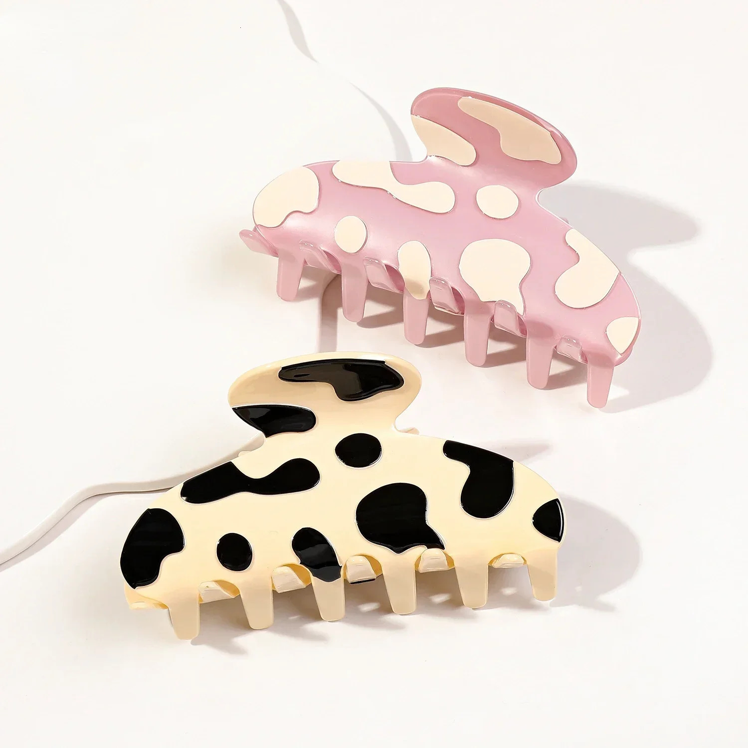 Cow Pattern Cute Hair Clip Fashionable Semi-circle Womens Back Head Clip Shark Clip Festival Girls Hair Accessory Gift 250103