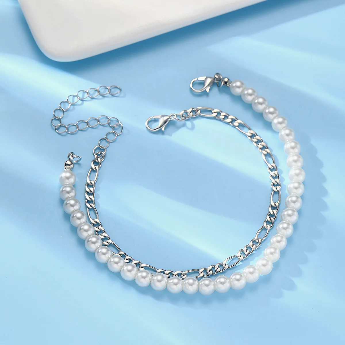 New Fashion Imitation Pearl Chain Bracelet Men Handmade Classic Figaro Chain Bracelet For Men Jewelry GiftsXJ250109