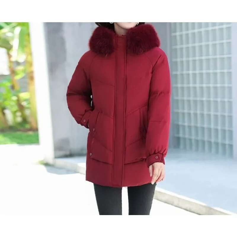 New Winter Women's Thickened Warm White Duck Down Jackets, With Fur Collars And Hoods, Mid-Long Coat Styles.