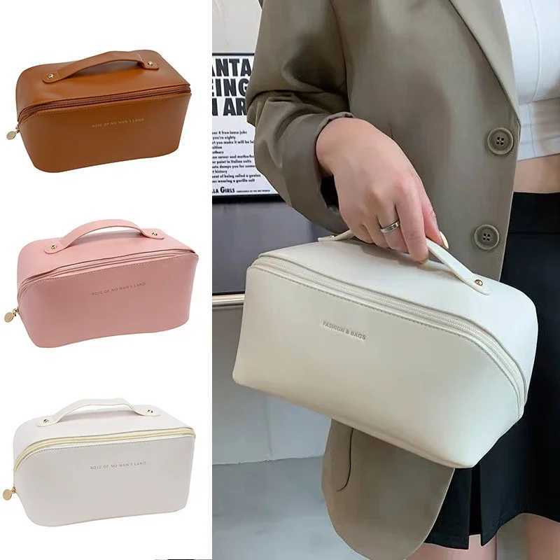 Handheld large capacity makeup bag travel portable face wash bag Versatile and Practical Storage Bag Tote W250109