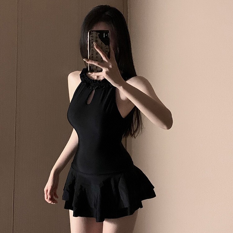 2025 new women's one-piece swimsuit sexy and beautiful back Korean high-end small chest slightly chubby hot spring swimsuit designer trendy beach