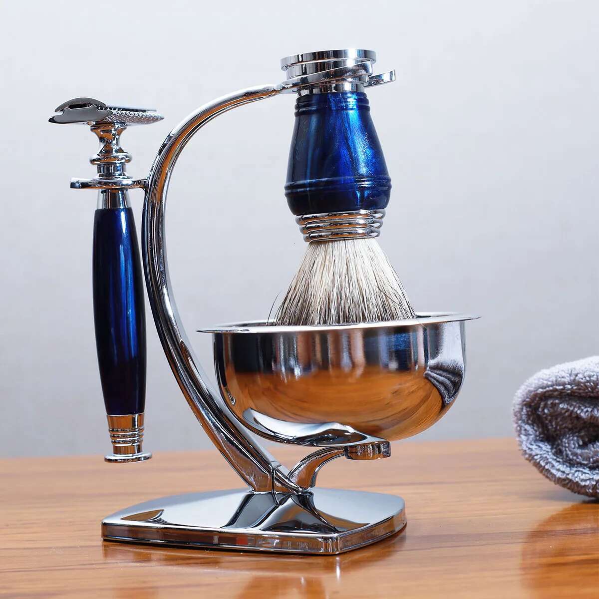 Magyfosia Classic 4 in 1 Mens Shaving Kit T-Shaped Double Edges Close Smooth Razor Royal Blue Handles Brush Stand & Soap Bowl