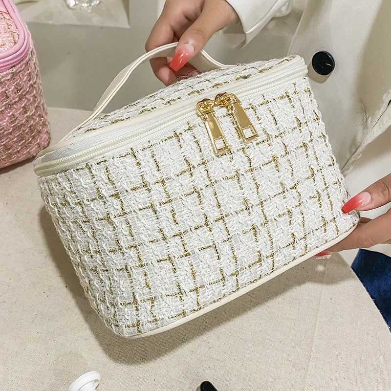 New Korean Plaid Portable Small perfume Makeup Bag Large Capacity Portable Toilet Storage Bag Makeup Box Travel W250109