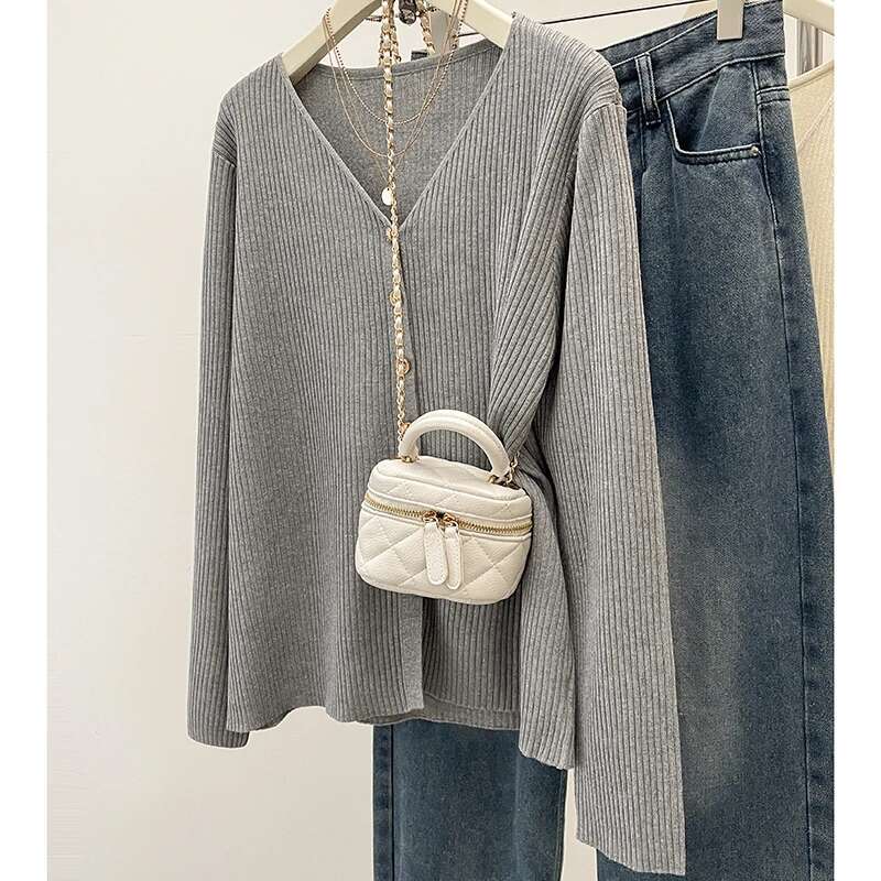 Plus Size Women's Clothing Autumn Winter New Knitwear Sweater Loose Fitting V-Neck Cardigan Long Sleeved Warm Jacket For Women