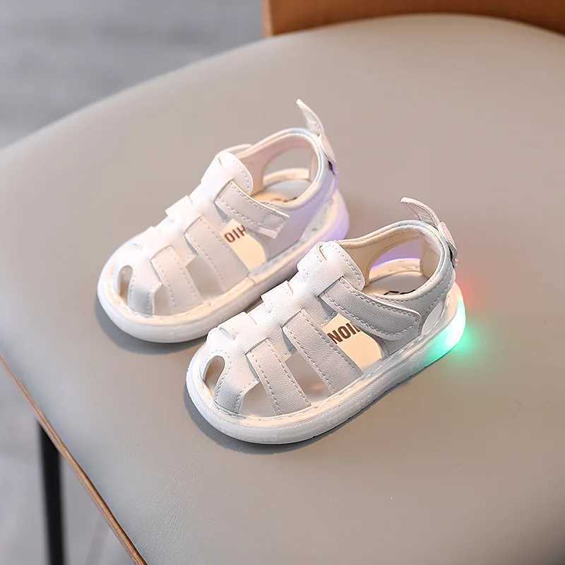 Baby shoes childrens LED light sandals 2023 summer new breathable baby and toddler shoes flash childrens shoes girls princess shoes W250108