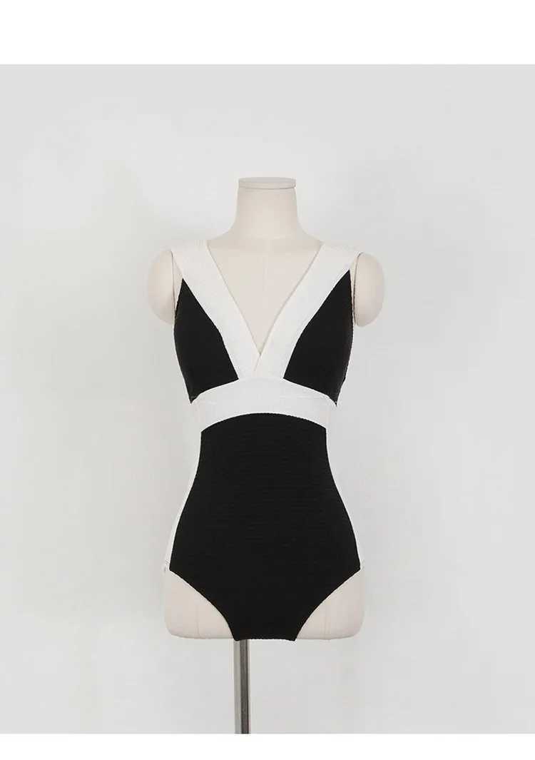 Sexy V-Neck Chic Swimwear 2023 Women Black and White Patchwork Push Up Swimsuit Cut Out One Piece Hot Spring Bikini Bathing SuitXJ240108