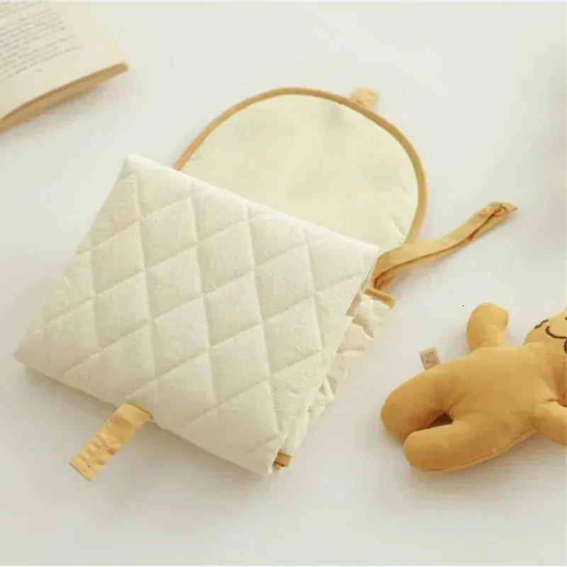 Versatile Foldable Diaper Changing Mat Waterproof Cartoon Animal Nappy Pad Portable Diaper Changing Cushion for Babies 250109