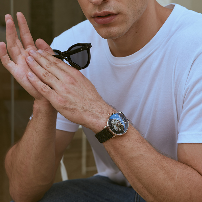 Fashionable SOLLEN Business Casual Skeleton Dial Watch for Men