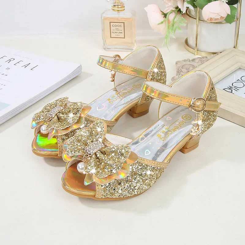 Childrens Princess Wedding Leather Shoes Summer Classic Bow Girls Crystal Sandals Sparkling Par Dance Childrens High Heels W250108