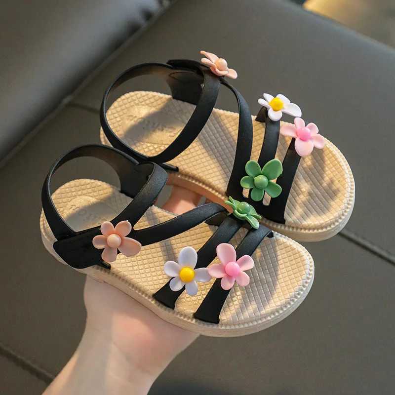 2022 New Childrens Sandals Girls Princess Shoes Soft soled Beach Shoes Childrens Full Match Korean Sandals W250108
