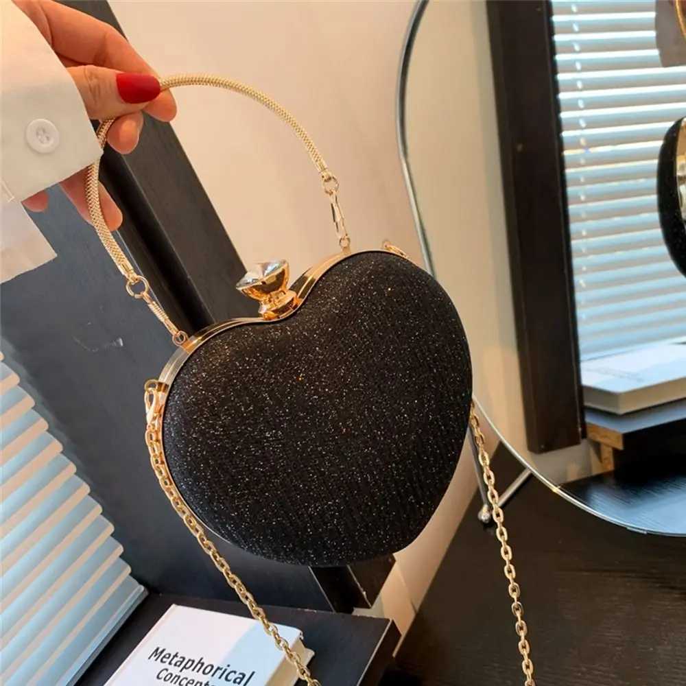 Evening Cluh Bag Women Bag Shiny Handbag Heart Shape Metal Cluhes Bag Fi Chain Shoulder Crossbody Bag Luxury Lady PurseXJ250108