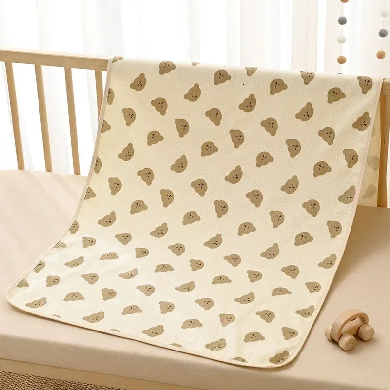 Waterproof Washable Mattress Urine Mat for Baby Toddlers Cute Cartoon Bed Protector Diaper Bedding Urine Pads Cloth Breathable 250109