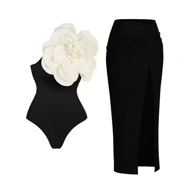 2025 one-piece bikini women's designer 3D three-dimensional flower beach vacation hot spring swimsuit set