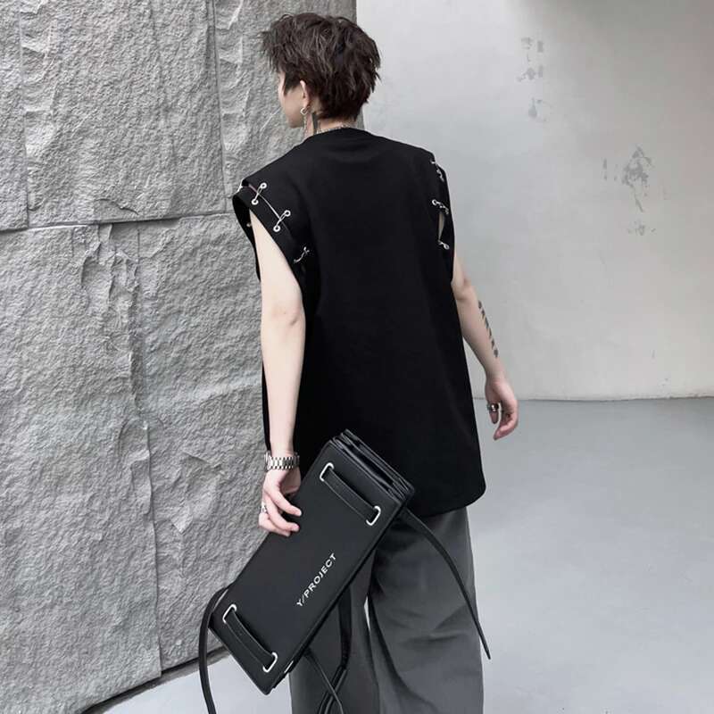Stylish High Street Original Sleeveless T-Shirts Men's Summer New Trendy Metal Buckle Decorate Male Vets Tops
