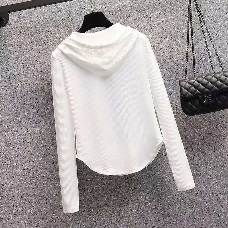 Women's Solid Color Chic Zipper Hooded Sports Top Casual Sportswear Spring And Summer Loose Thin And Soft Designer Hooded Sports Shirt