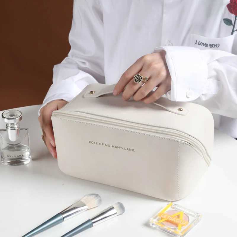 Handheld large capacity makeup bag travel portable face wash bag Versatile and Practical Storage Bag Tote W250109