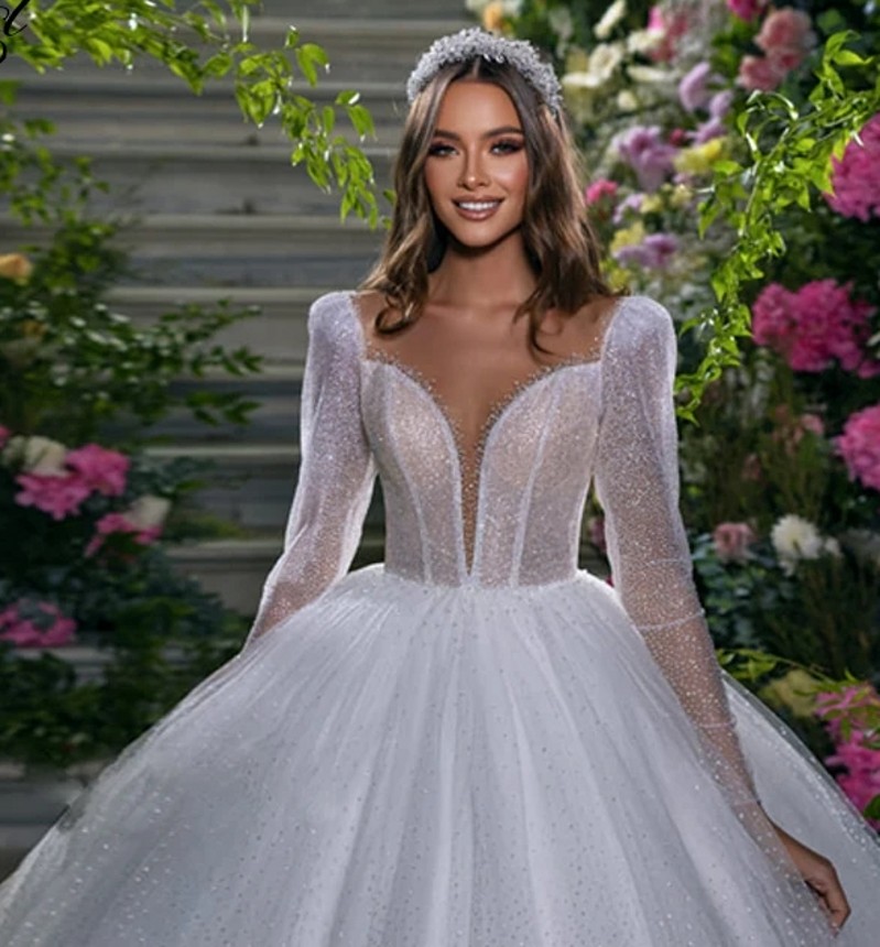 2025 Bling Sequins Ball Gown Wedding Dress Scalloped Long Sleeve Beads Chic Bride Bridal Gowns Church Vestidos De Novia Arabic Dubai