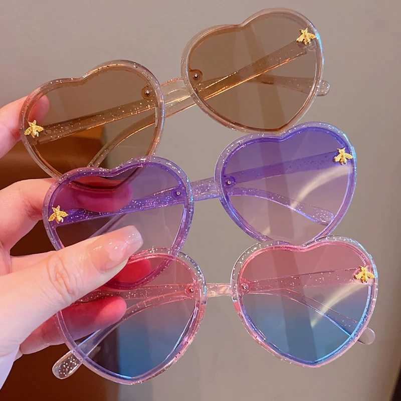 2023 New Childrens Cute Colorful Animal Bee UV400 Sunglasses Baby Girls Outdoor Acrylic Sun Protective Sunglasses Childrens Sunglasses W250109