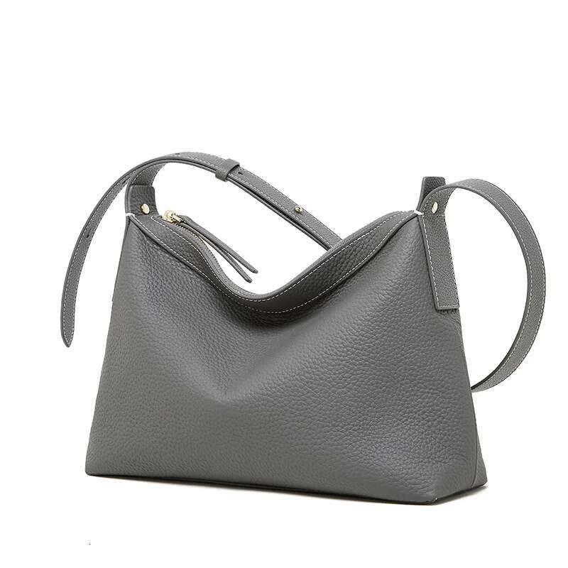 New 2025 Women Messenger Soft Leather Fashion Girl Handbags Designer Shoulder Large Capacity Hobo Bag For Female