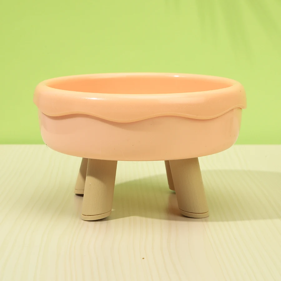 159732 High-quality paper cat bowls are made of food-grade paper, which is non-toxic and harmless to cats' health