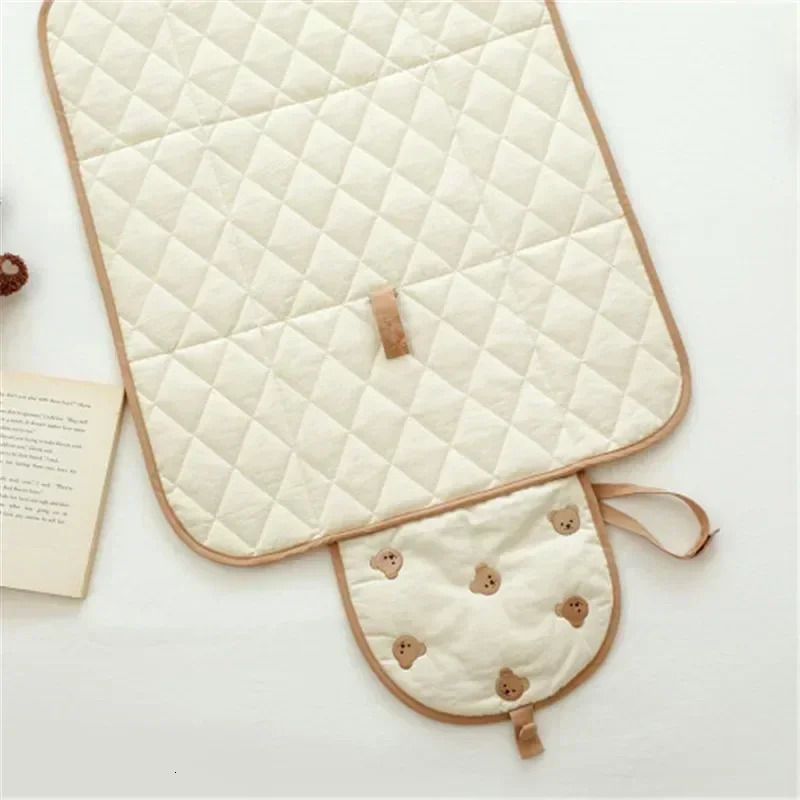 Foldable Portable Diaper Pad Waterproof Baby Infant Diaper Urine Mat for born Simple Bedding Cover Pad 250109