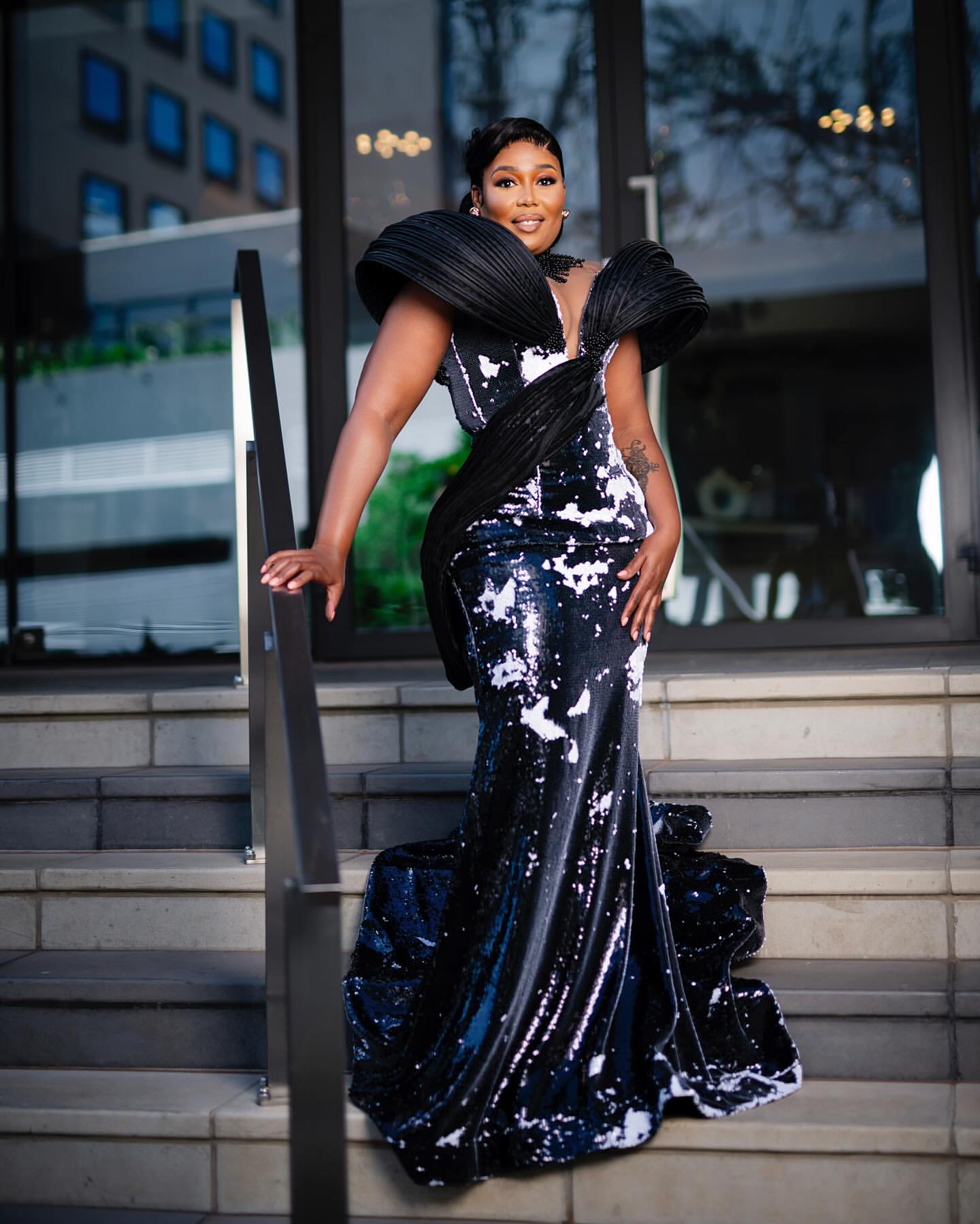 Black Mermaid Prom Dress with Sequined Veet & Beads - Stylish Formal Evening Gown for Special Ocns, Plus Size Available