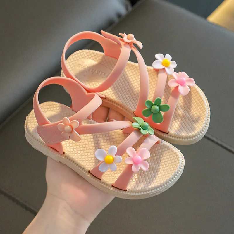 2022 New Childrens Sandals Girls Princess Shoes Soft soled Beach Shoes Childrens Full Match Korean Sandals W250108