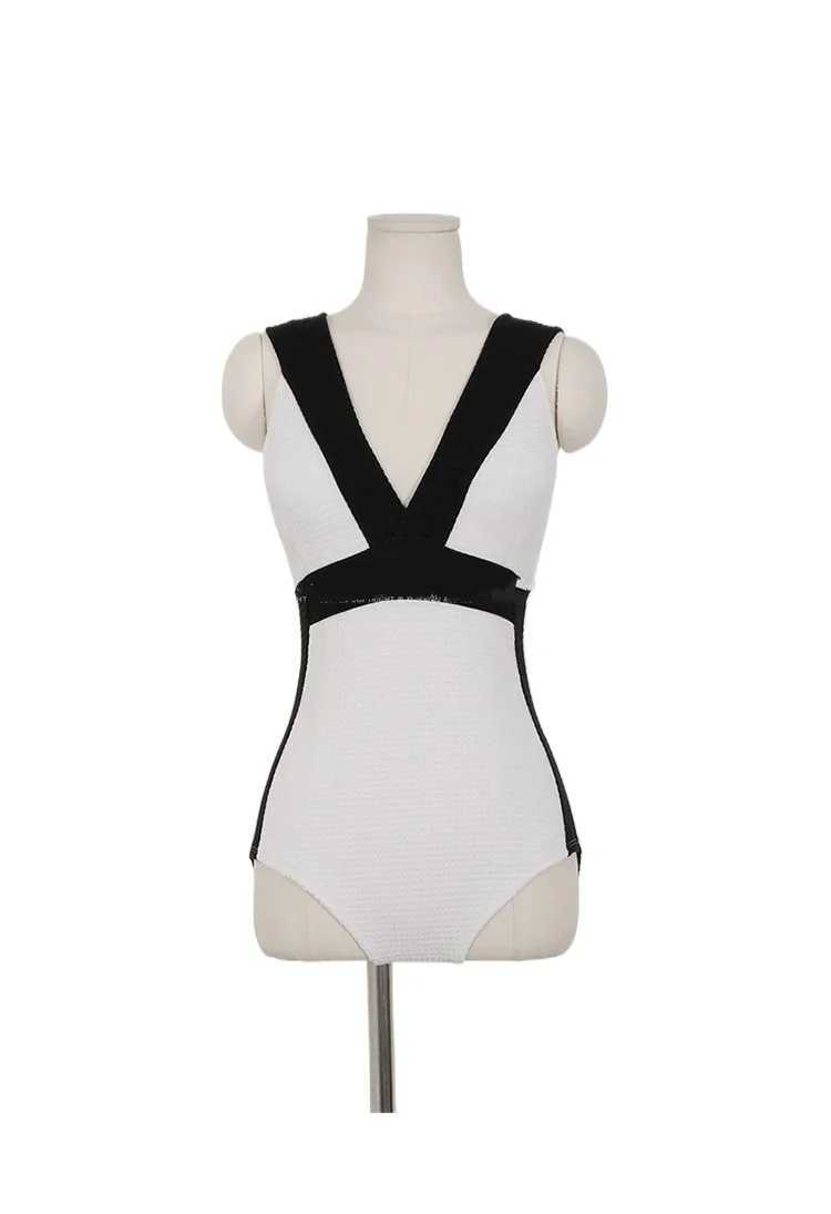 Sexy V-Neck Chic Swimwear 2023 Women Black and White Patchwork Push Up Swimsuit Cut Out One Piece Hot Spring Bikini Bathing SuitXJ240108