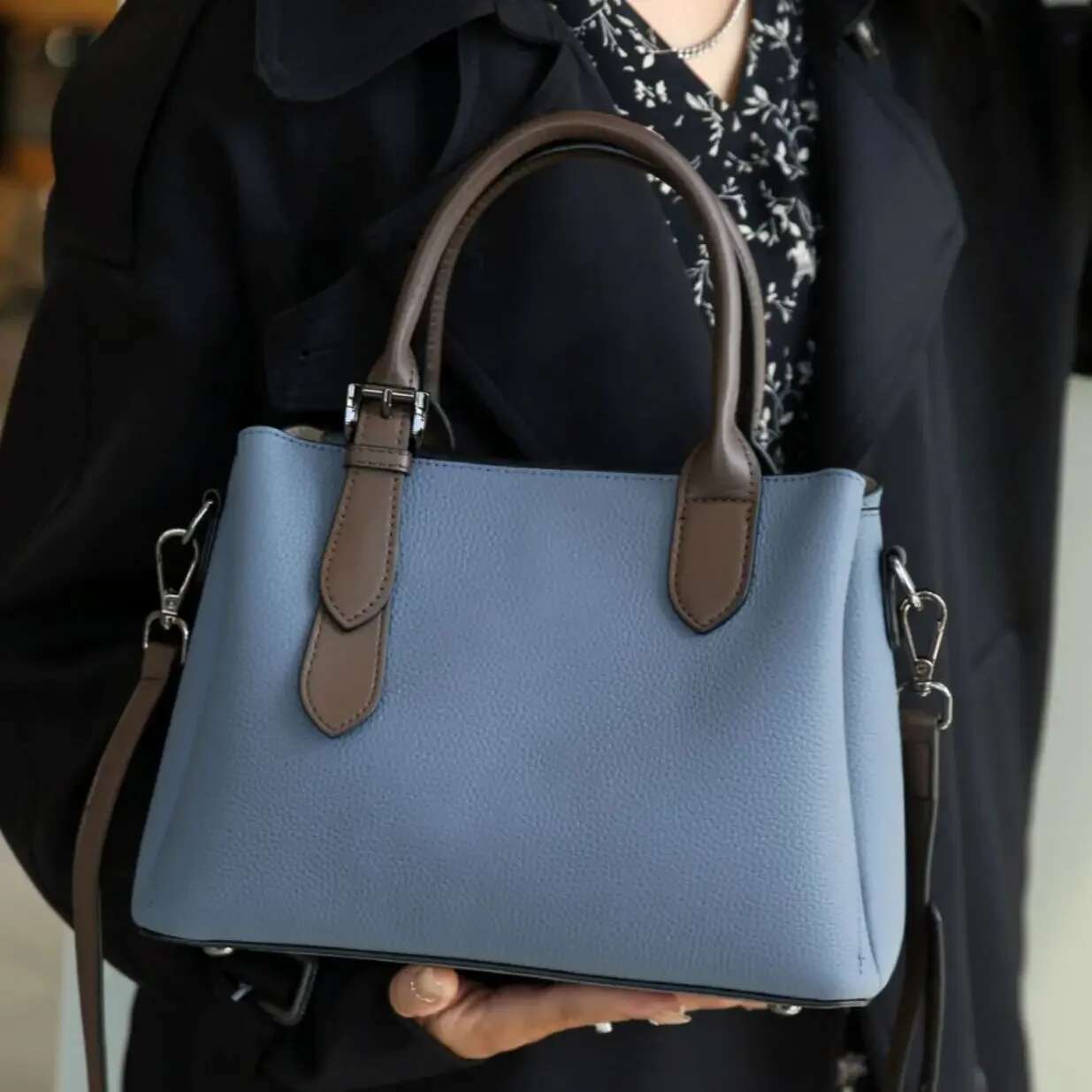 2025 Single Shoulder Layer Cowhide Color Leather Handbag Women Carrying Women's Fashion Commute Designer Bag