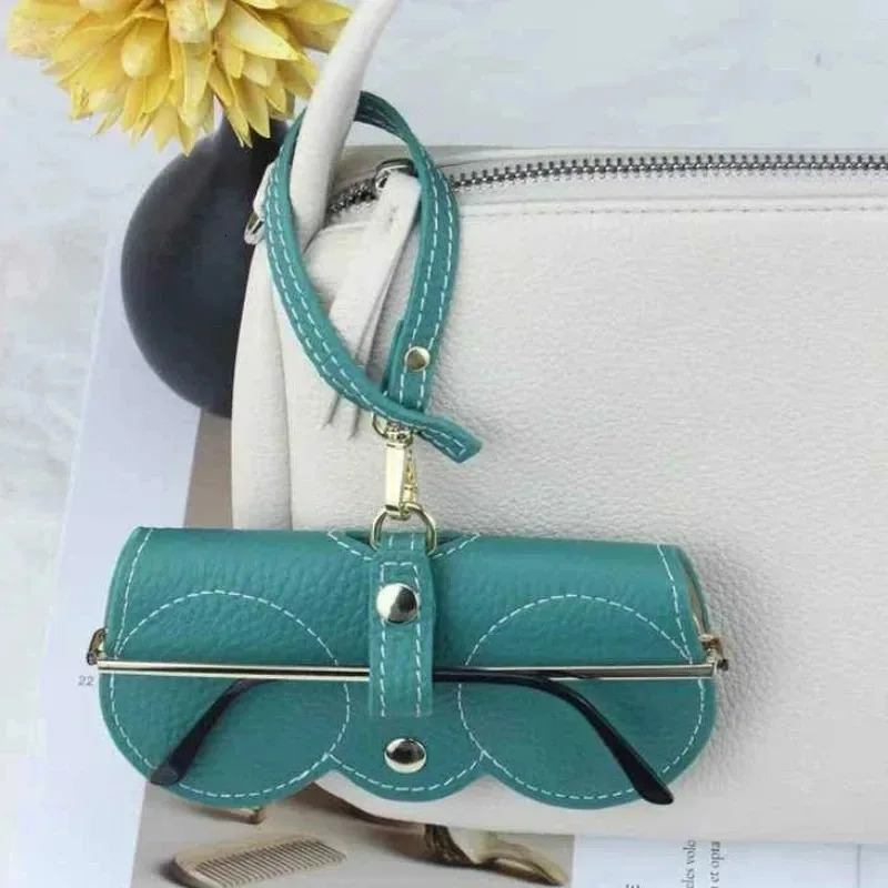 Litchi Embossed Glasses Cover Cute Hanging PU Leather Sunglasses Reading Storage Bag Portable Travel Eyewear Holder 250109