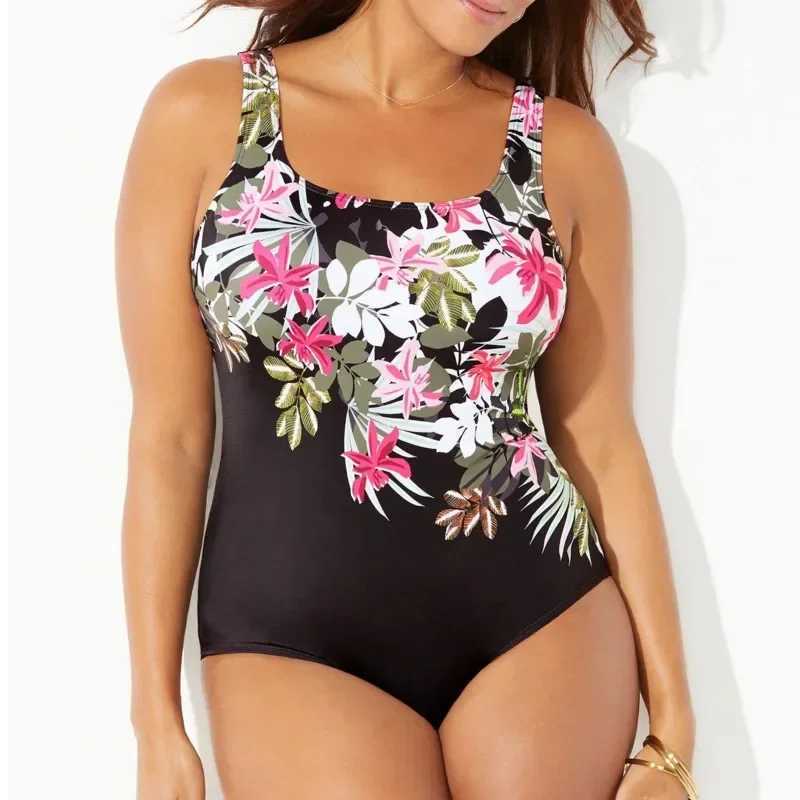 Plus Size Swimwear Large One Piece Swimsuit Women Sexy Striped Bikini Bodysuit Fa Bathing Suit Summer Pool Beach Wear 5XLXJ240108