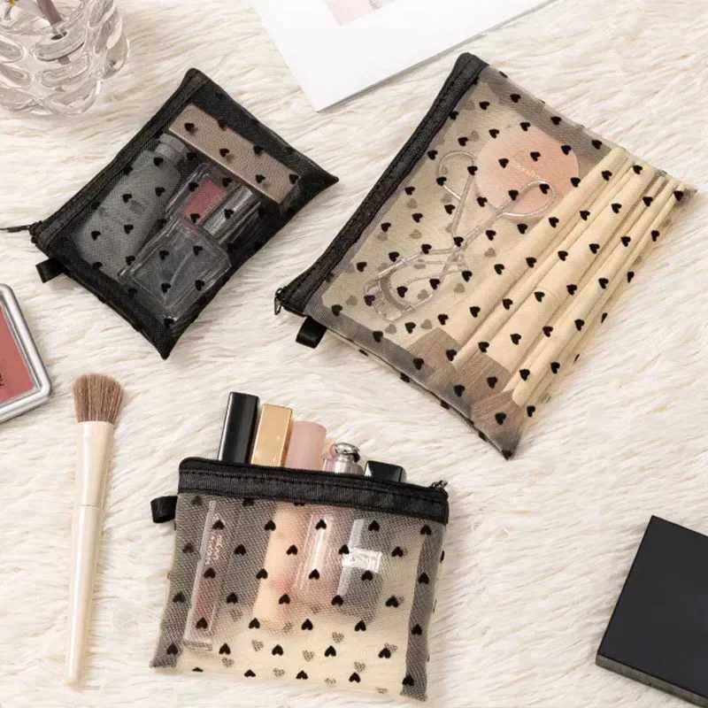 One hot mini transparent heart shaped cosmetic bag Womens portable lipstick cosmetic storage bag Ins transparent Ctue small cosmetic bag W250109