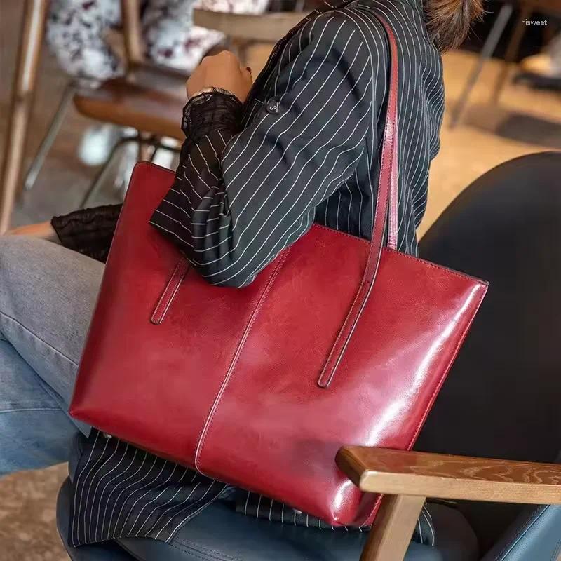 Designer Bag Designer Tote Style Shoulder Bag Durable Genuine Leather Laptop Backpack for Professional Workwear Collection
