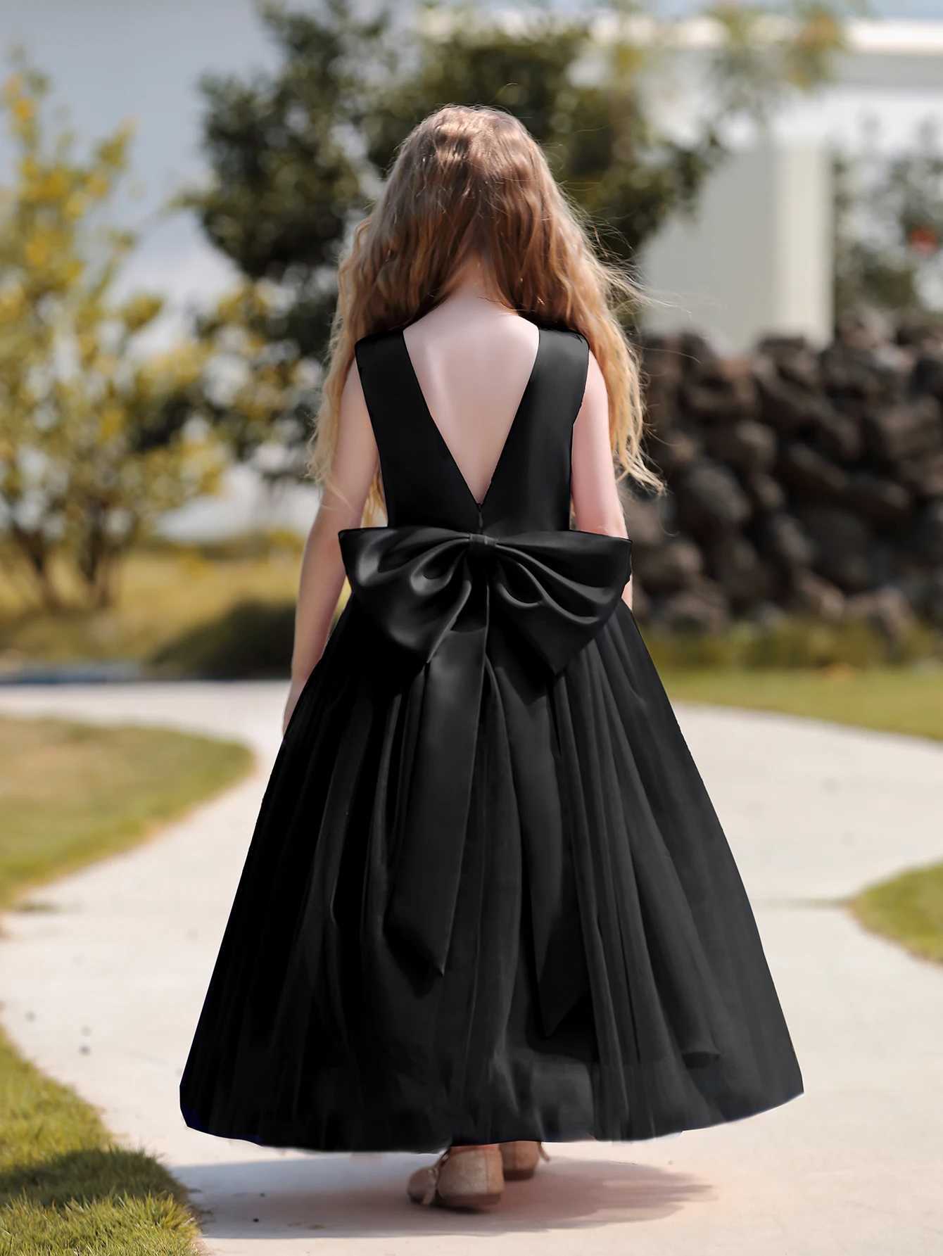 Luxury Satin Flower Girl Dress with Big Bow Sleeveless Fancy Formal Birthday Tulle Par Long Black DressesXJ250108
